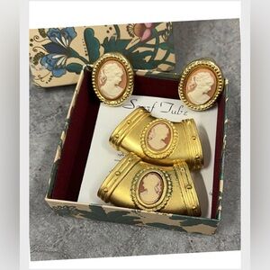 Vintage Cameo Scarf Tubes & Earrings Gold Tone Ann Cahill